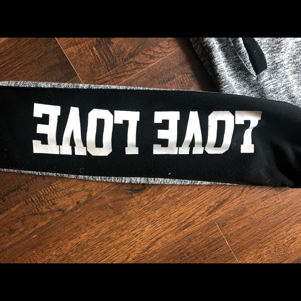 LOVE jacket ❤️ - Picture 4 of 5